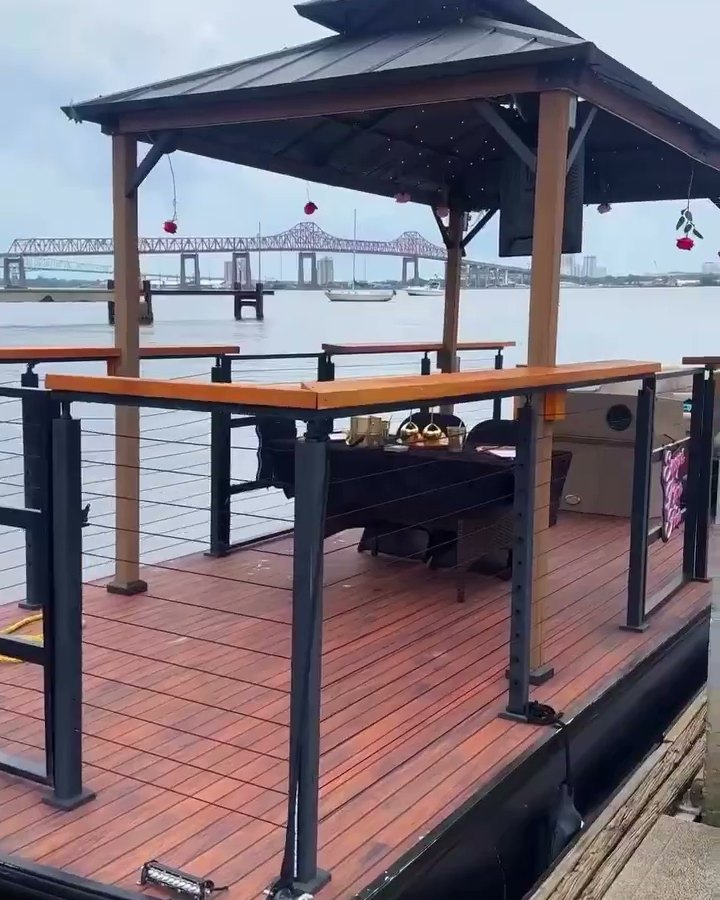 Relaxing Dockside experience on the St. Johns River
